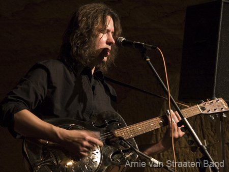 resonator_arnie_03