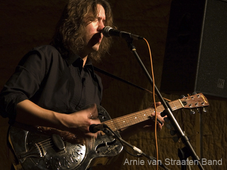 resonator_arnie_09