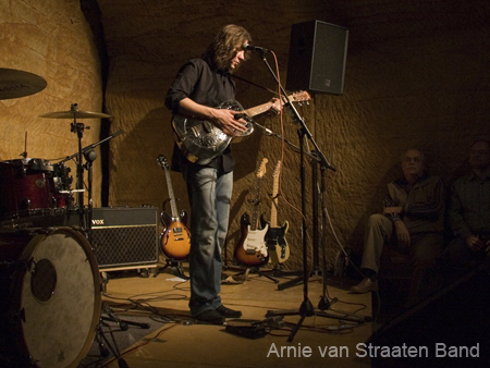 resonator_arnie_10